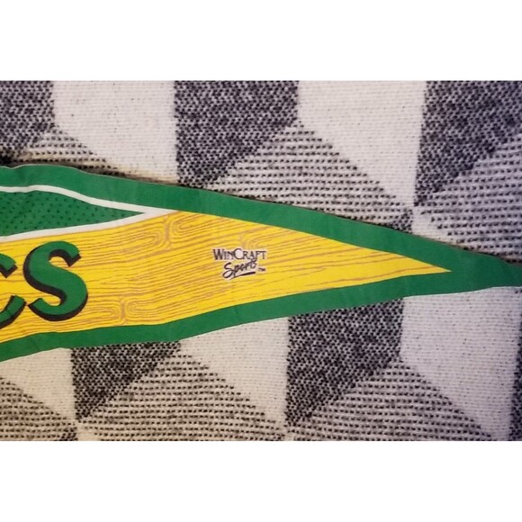 Boston Celtics 2008 NBA Basketball team 30 x 12 Felt Pennant, made in USA - Picture 5 of 10